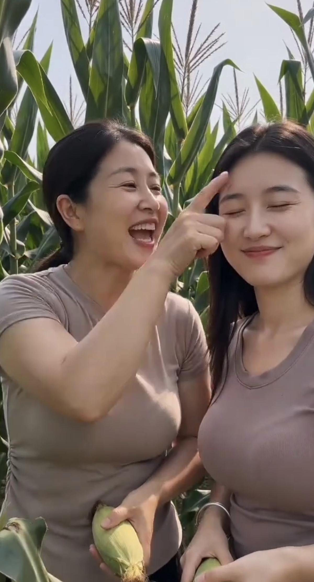 脑子里面想的啥，
一心劝妈成个家。
知道你是为我好，
…………………………
请你