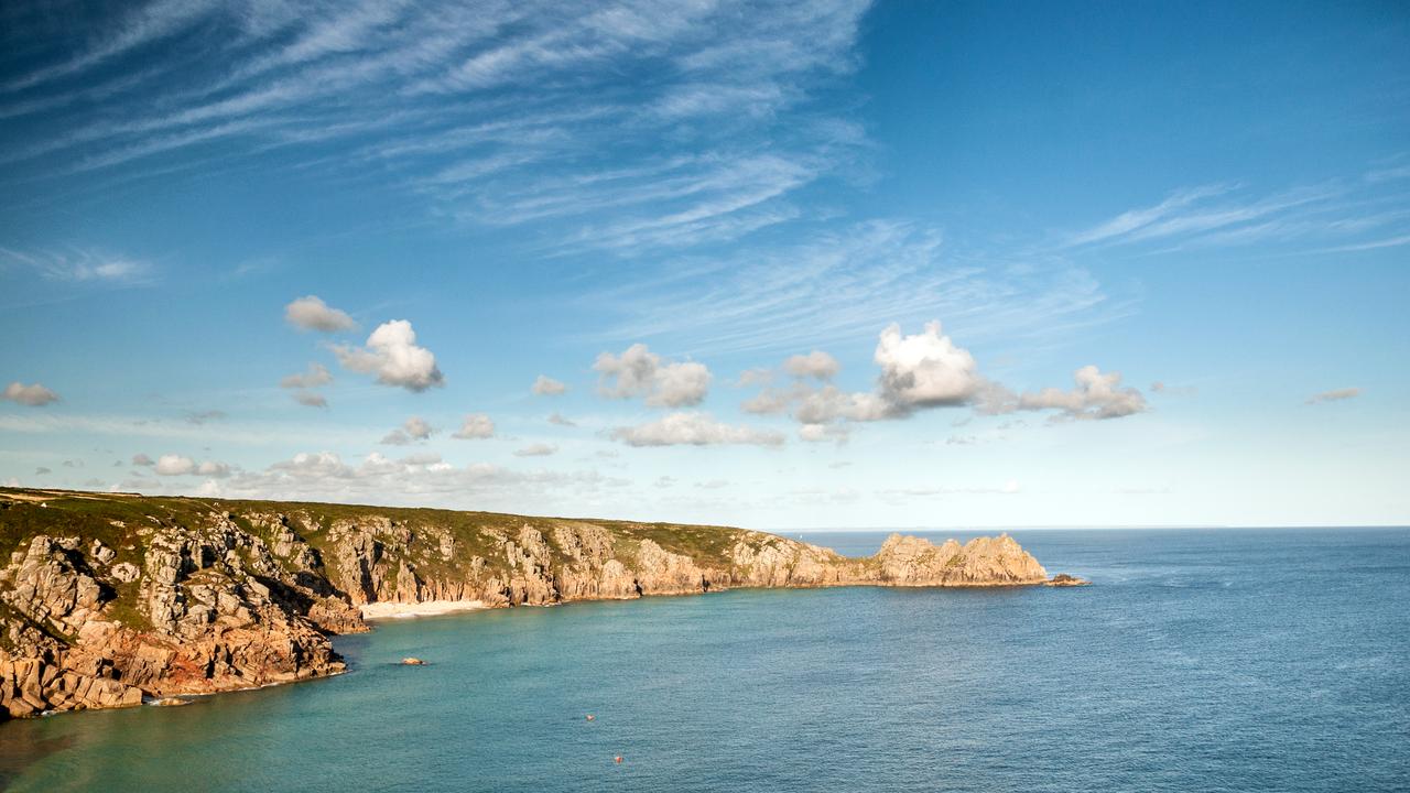 心理学研究者说：
任何关系走到最后，拼的从来不是深情，而是心态。
你有没有发现，