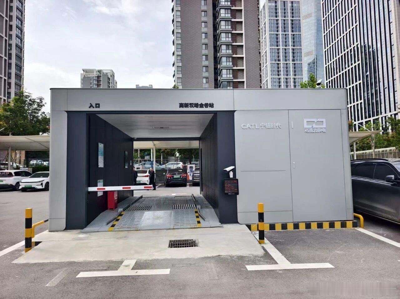 巧克力换电站突破700座10月21日，随着济南高新汉峪金谷站巧克力换电站落成，全