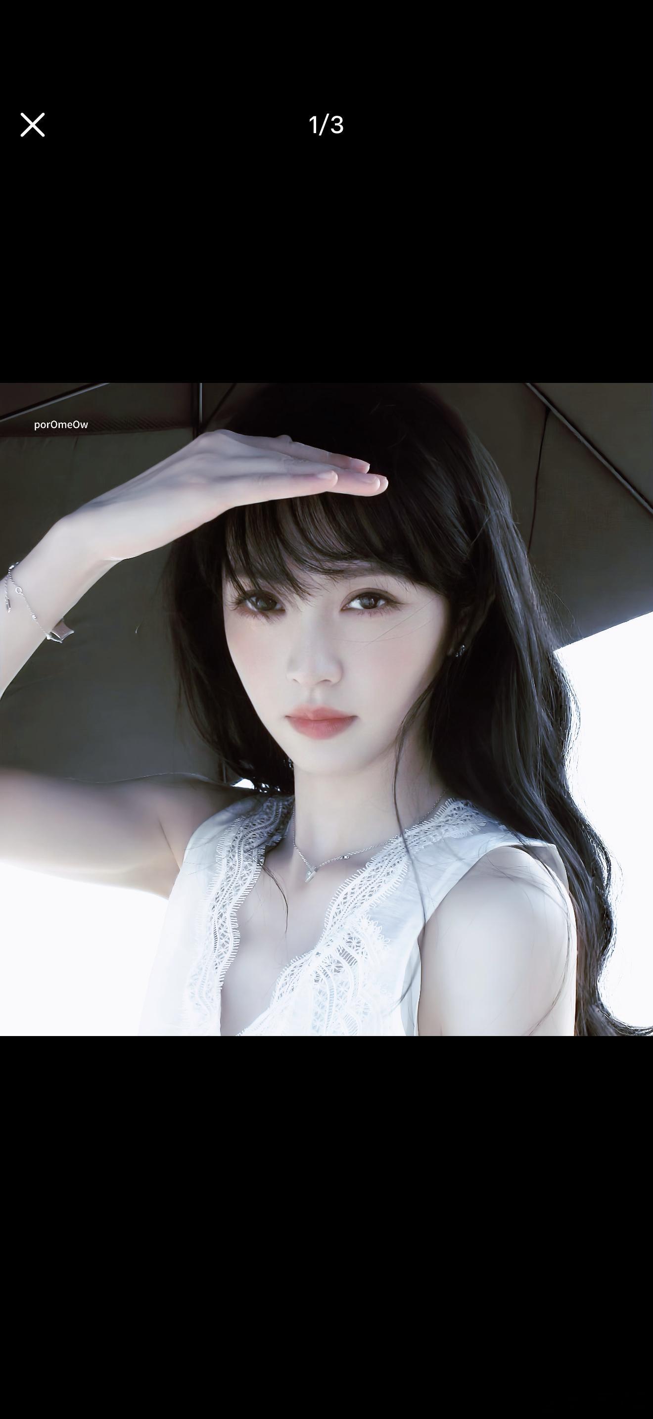 我的审美启蒙是田曦薇，还有lisa，我剪刘海就是照着图一田曦薇当时的封神造型自己