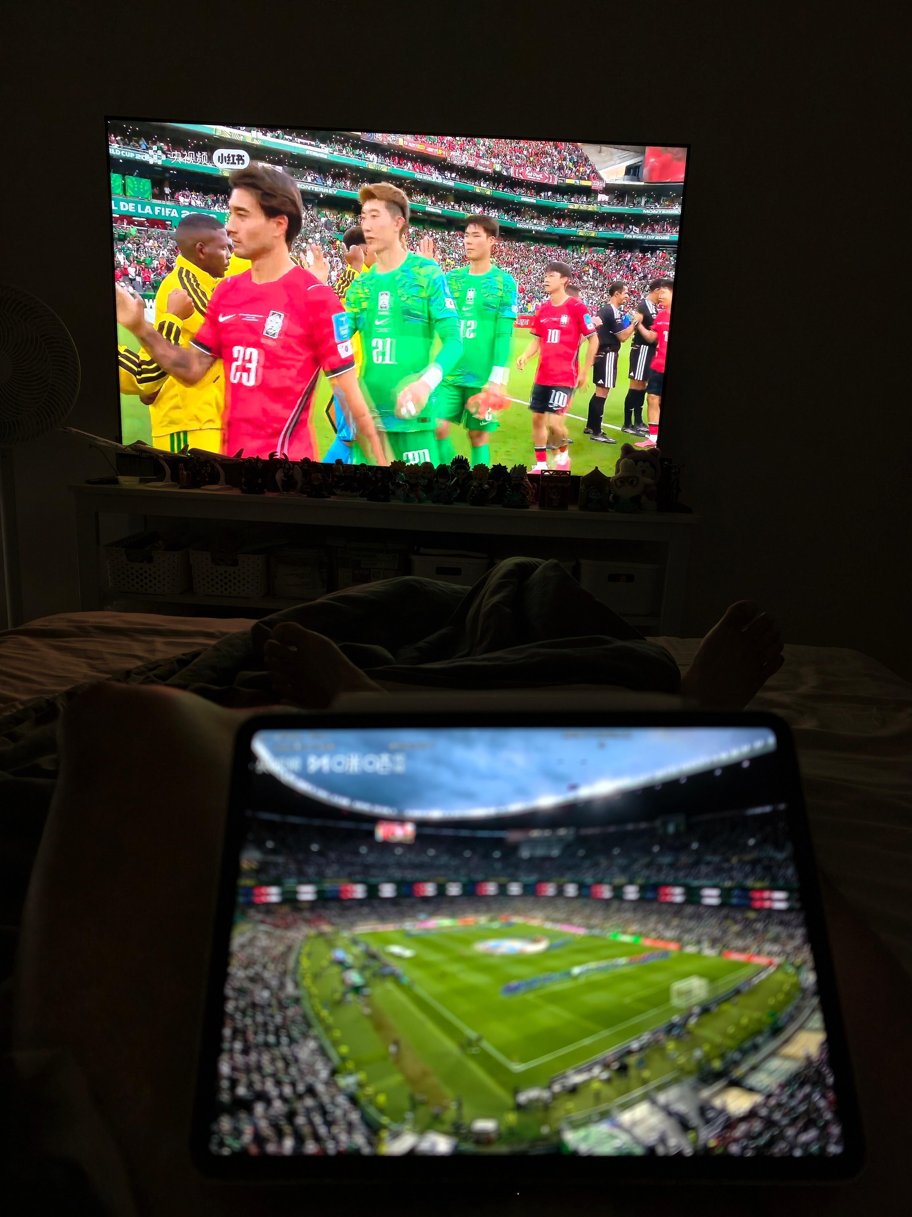 韩国🇰🇷加油！捷克背水一战！双屏狂喜！一早上看了四场，太爽了！巴西🇧🇷已