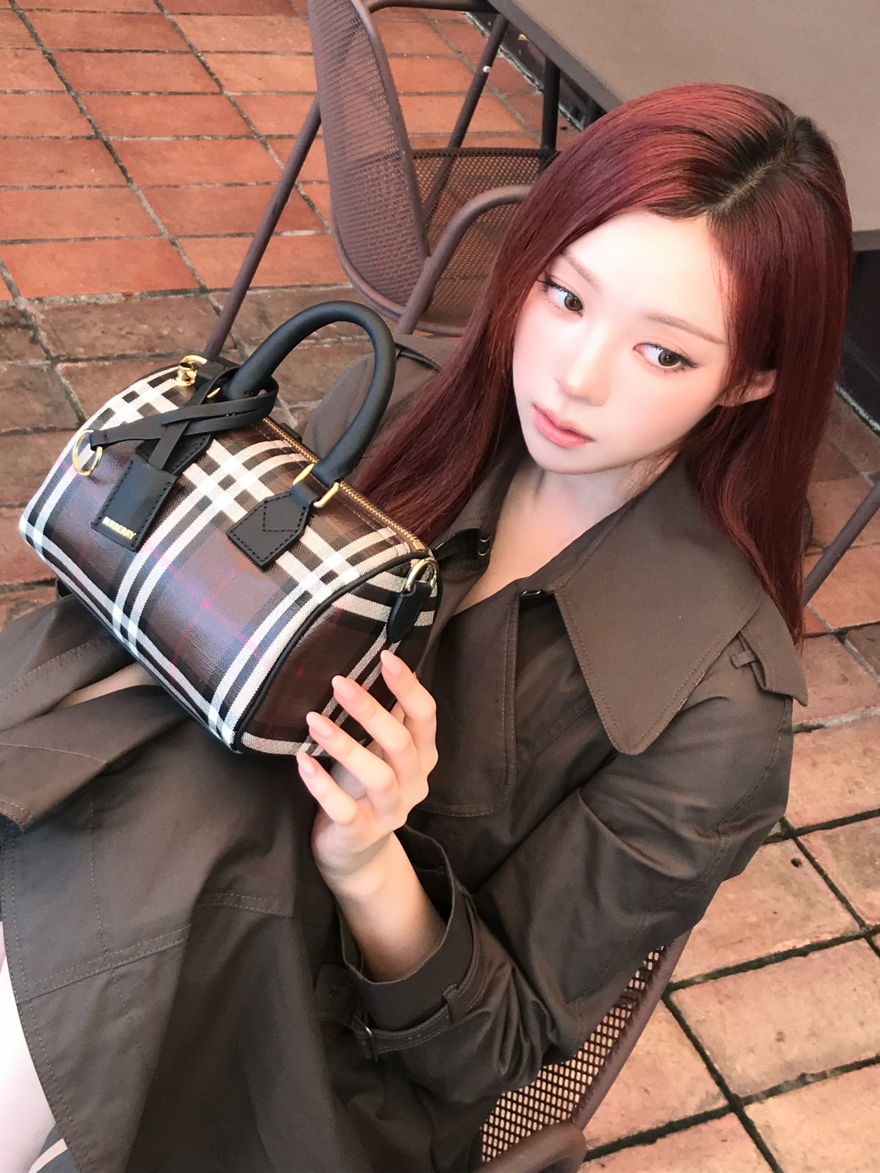 260905 narin ig🌻 @ Burberry 
