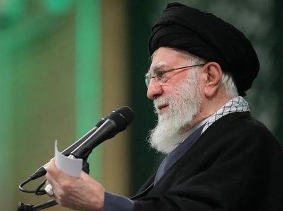 为什么哈梅内伊不惊慌！美国一旦下场，中东美军基地压着整个伊斯兰世界，压不住了，就