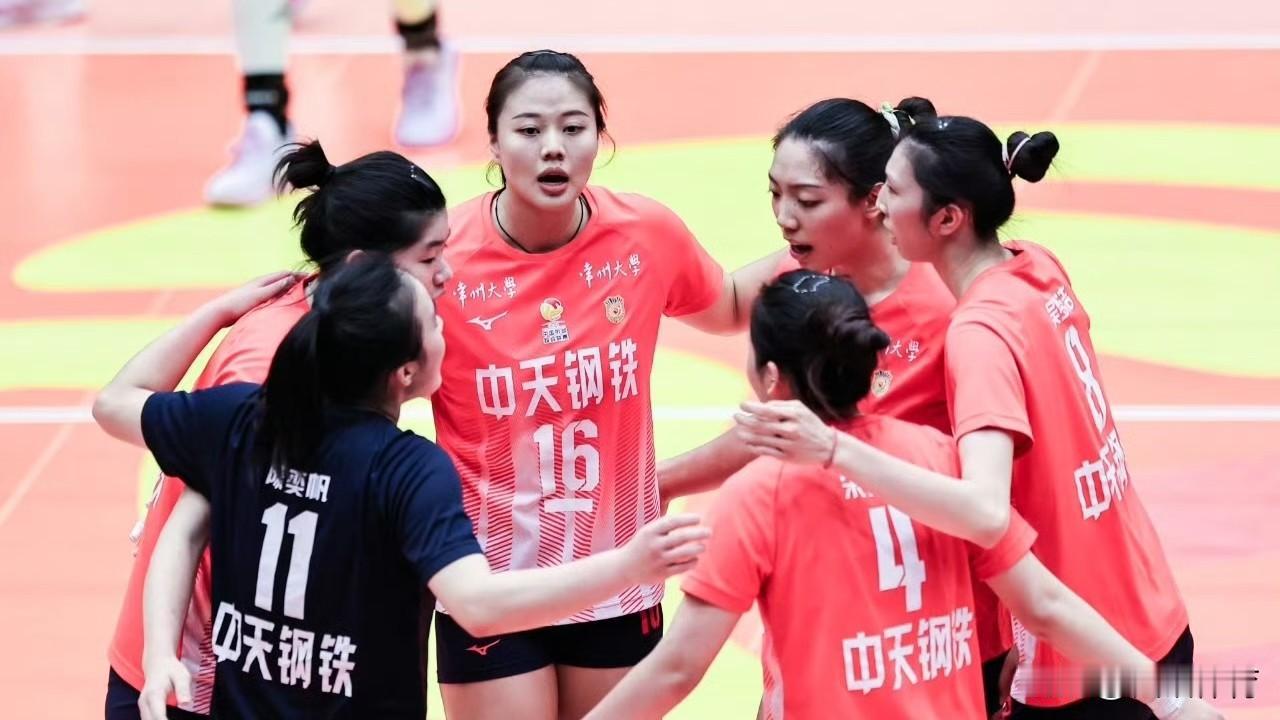 前面江苏女排还是联赛冠军呢，去年怎么就不是了呢？这变化可真让人有些意外呀。