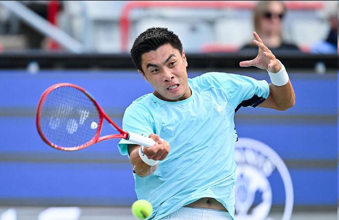 ATP蒙特利尔站：中岛布兰登2-0胜霍达尔，首进大师赛决赛