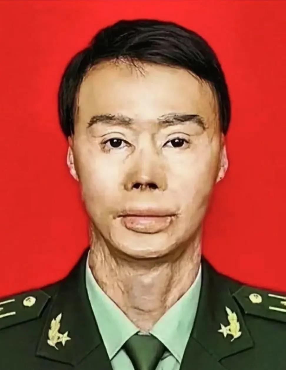 请你停留一秒钟，为英雄
请你停留一秒钟，为英雄
英雄 向英雄致敬  请你停留一秒