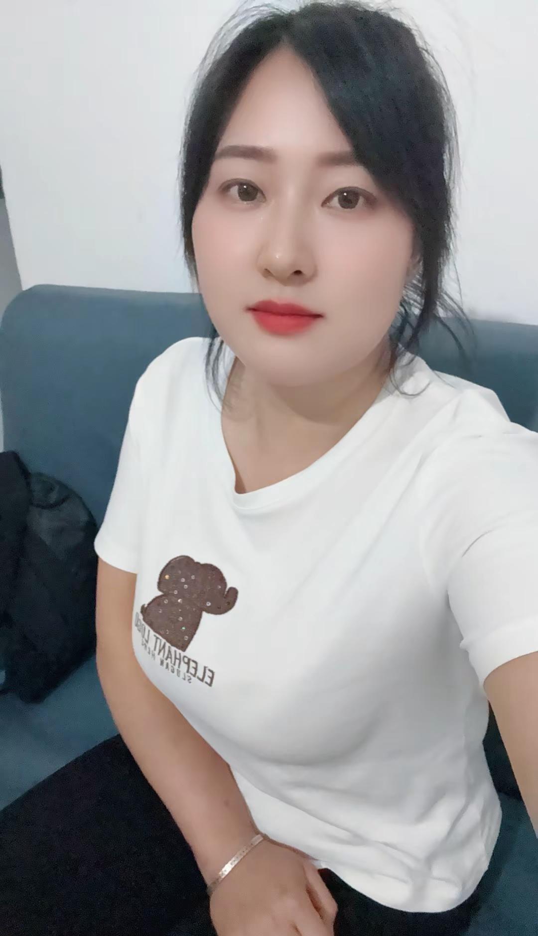 命里若有馈赠，暗中必有抽离。命运不会平白无故赠予你什么。它给你热烈的相遇，就会预