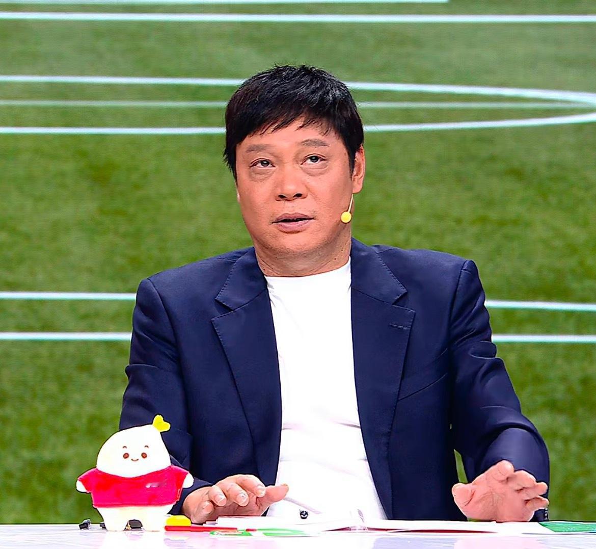 范志毅这大黑眼圈，都给老年人熬成啥了