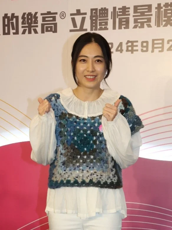 甘比曝古天乐悄悄学钩织！出演短剧：不要笑我就行 	 陈凯韵（甘比）与女...