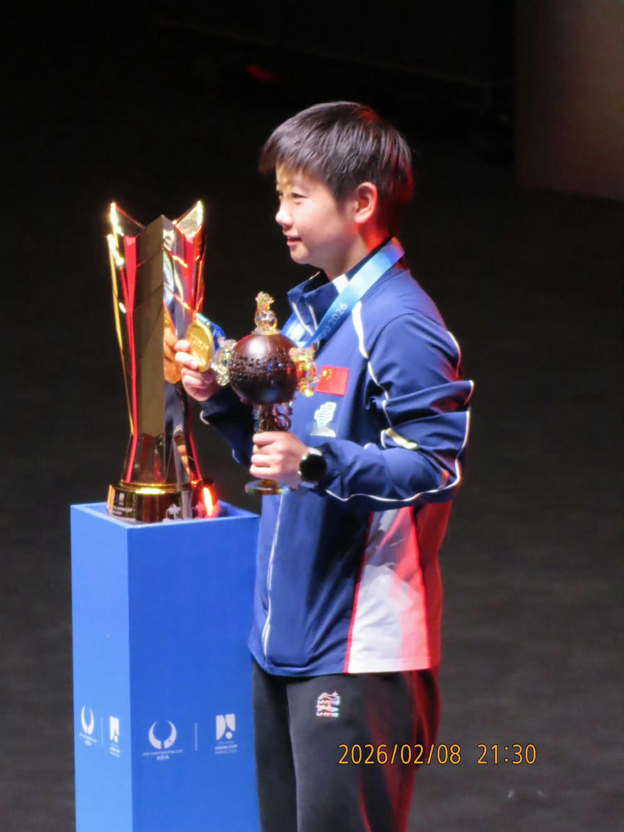 孙颖莎vs王曼昱孙颖莎 金牌，太强了！实力在线，冠军人选，一直喜欢看她的比赛，不