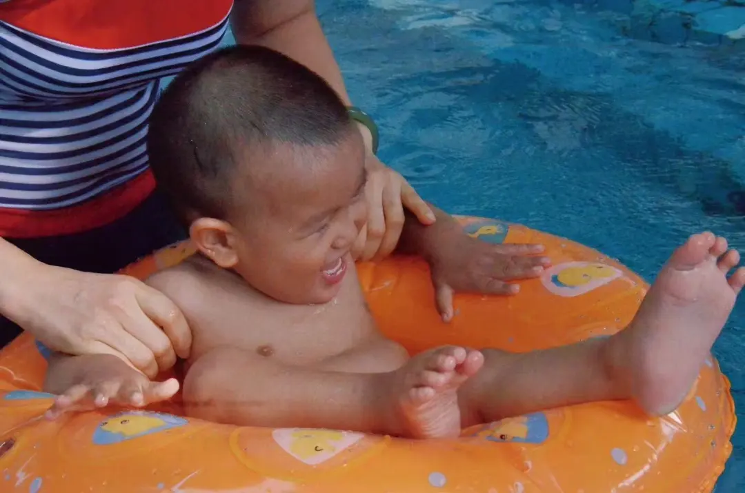 爱游泳的宝宝👶🏻