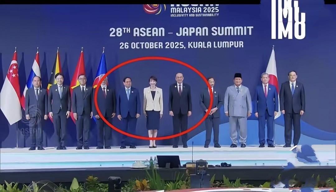 不是中国，也不是美国，马来西亚竟然把C位给了高市早苗!

马来西亚竟然在 第47