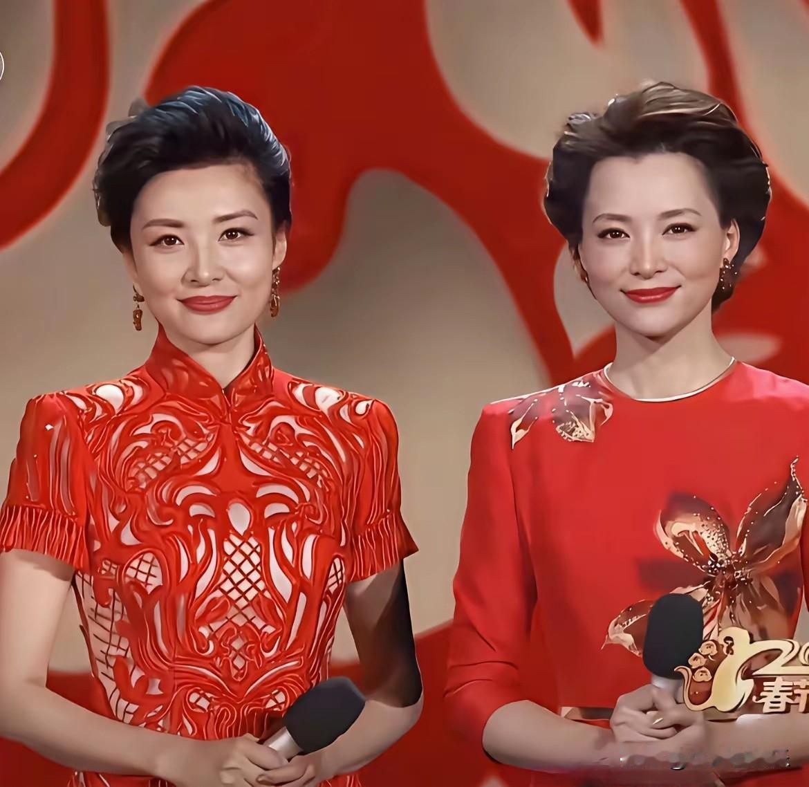 端庄绝美，气质优雅，真的是绝代双骄，才女驾到，只是这样的组合搭档很少再看到了。董