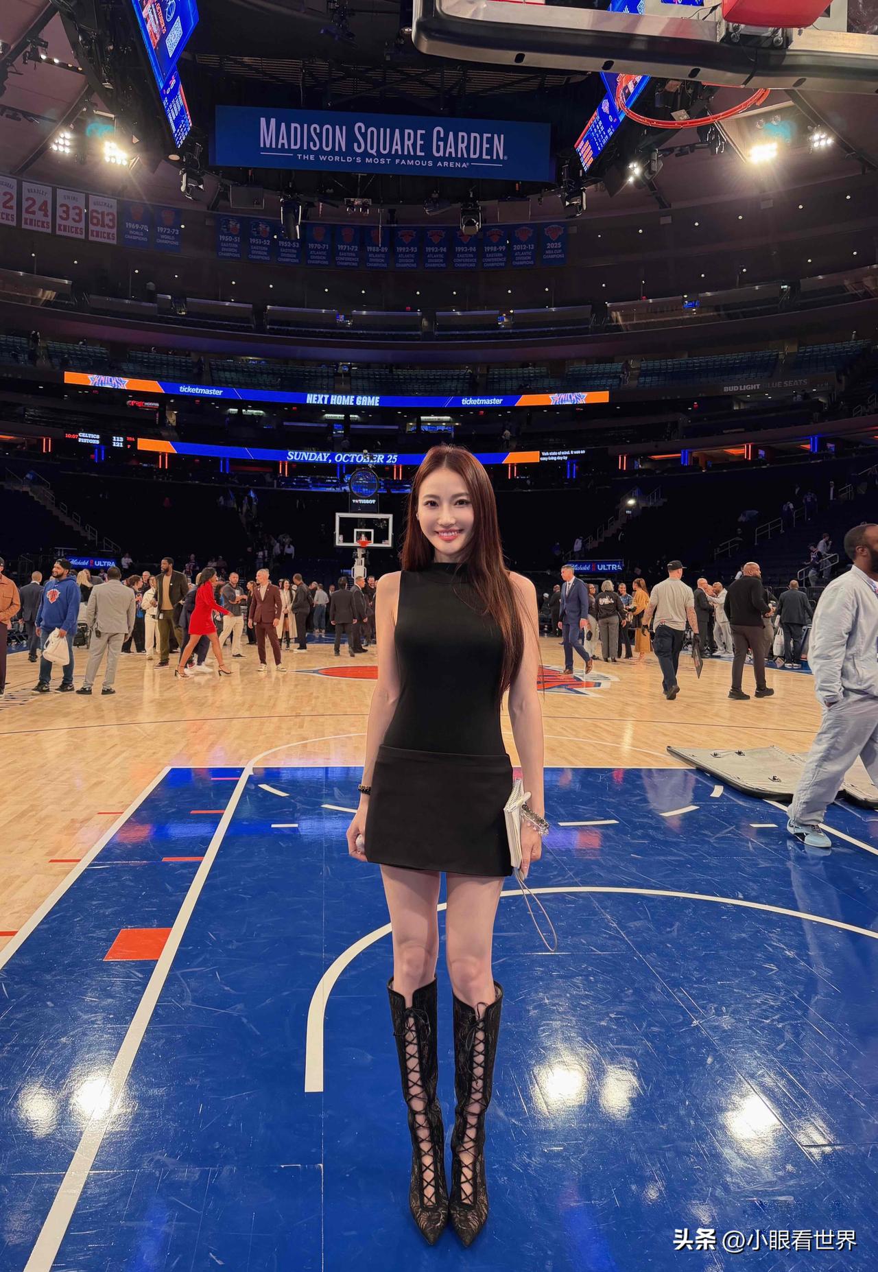 NBA现场最美主持人孟超，这身材好不好？