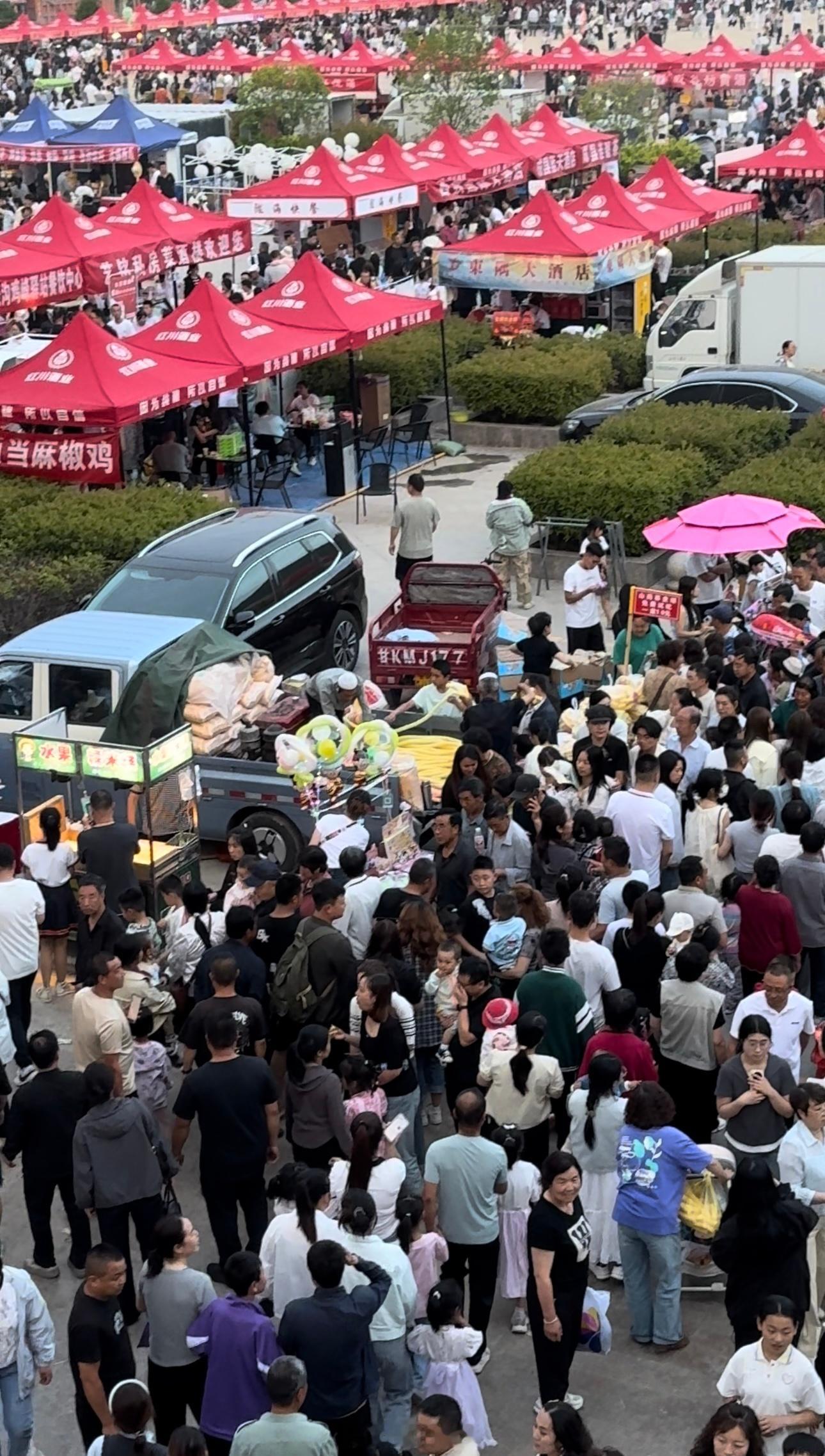 摄影 安万来成县，成县火出圈了！安万7成县域旅游订单来自年轻人  ​​​