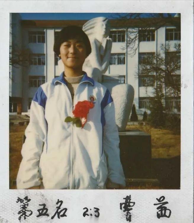 辽宁大连，2000年，一对农村夫妇借7万元，将女儿送出国留学，没想到，此后女儿人