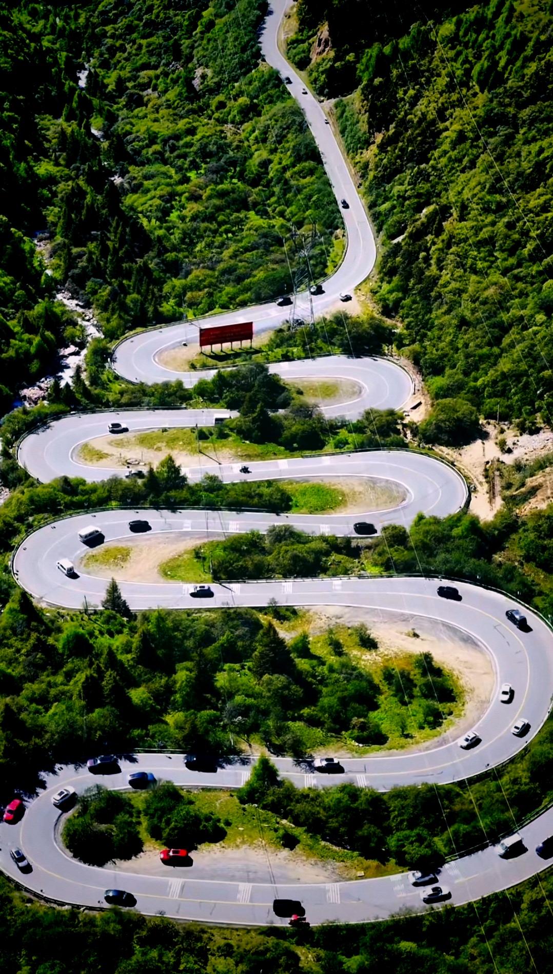 川西的大山和九道拐

知道是阿坝哪里？