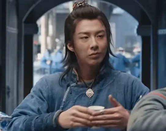刘宇宁这次的颜值造型，丑到心里去了，真正的人才敢于抛掉偶像的包袱，去演绎任何的需