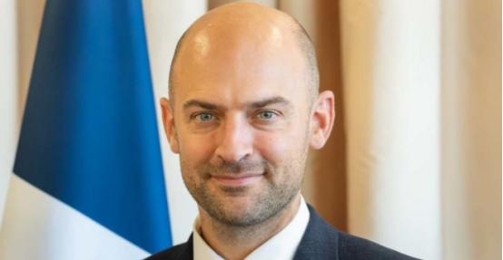 【法外长：俄罗斯必须认输，特别军事行动已彻底失败】
 
2月3日，法国外长让-诺