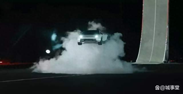 会“飞”的汽车，特斯拉Roadster，重新定义汽车竞争的维度