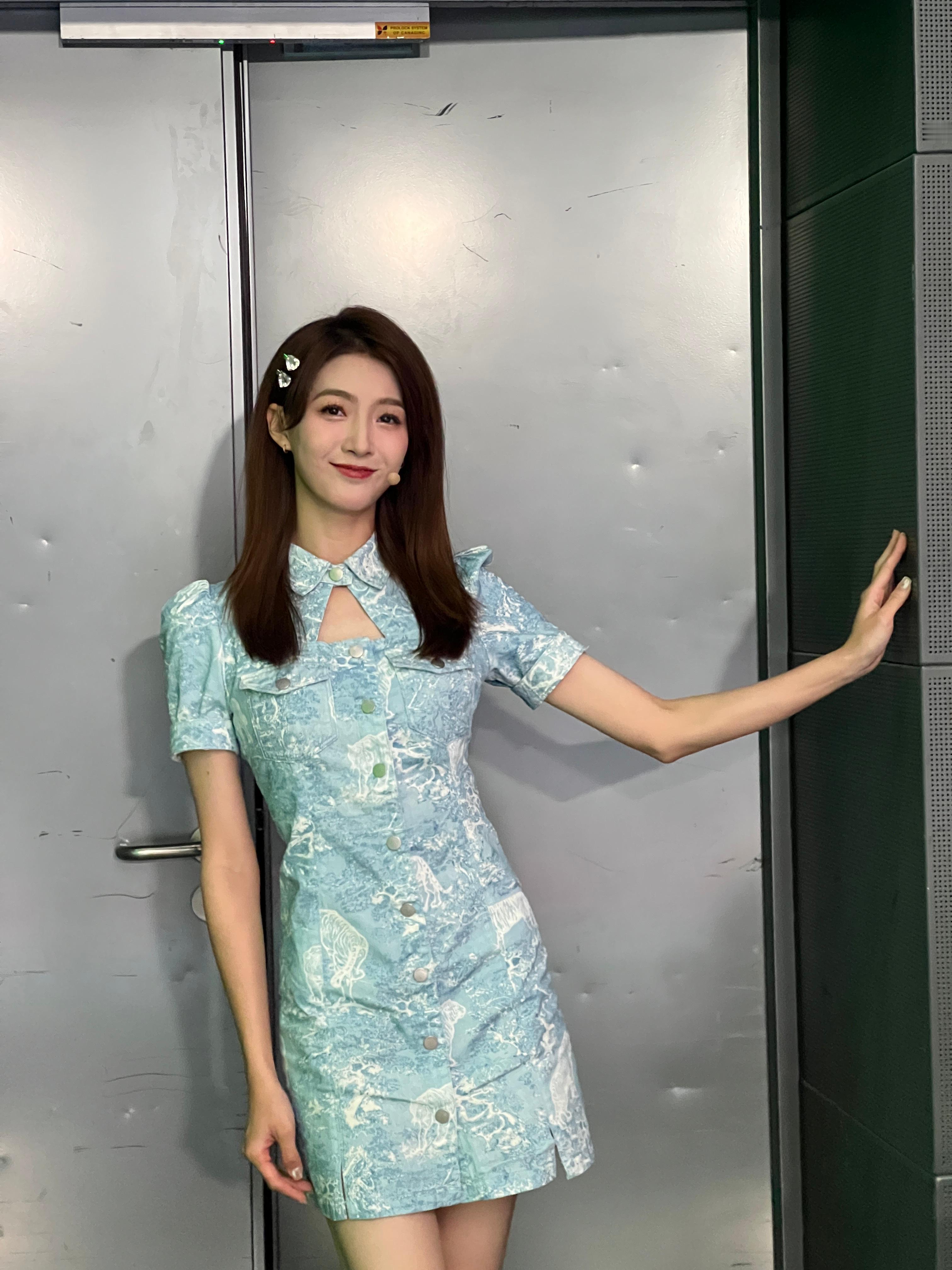 宋雪莹 💙 体育主持人雪儿节目妆造 ​​​