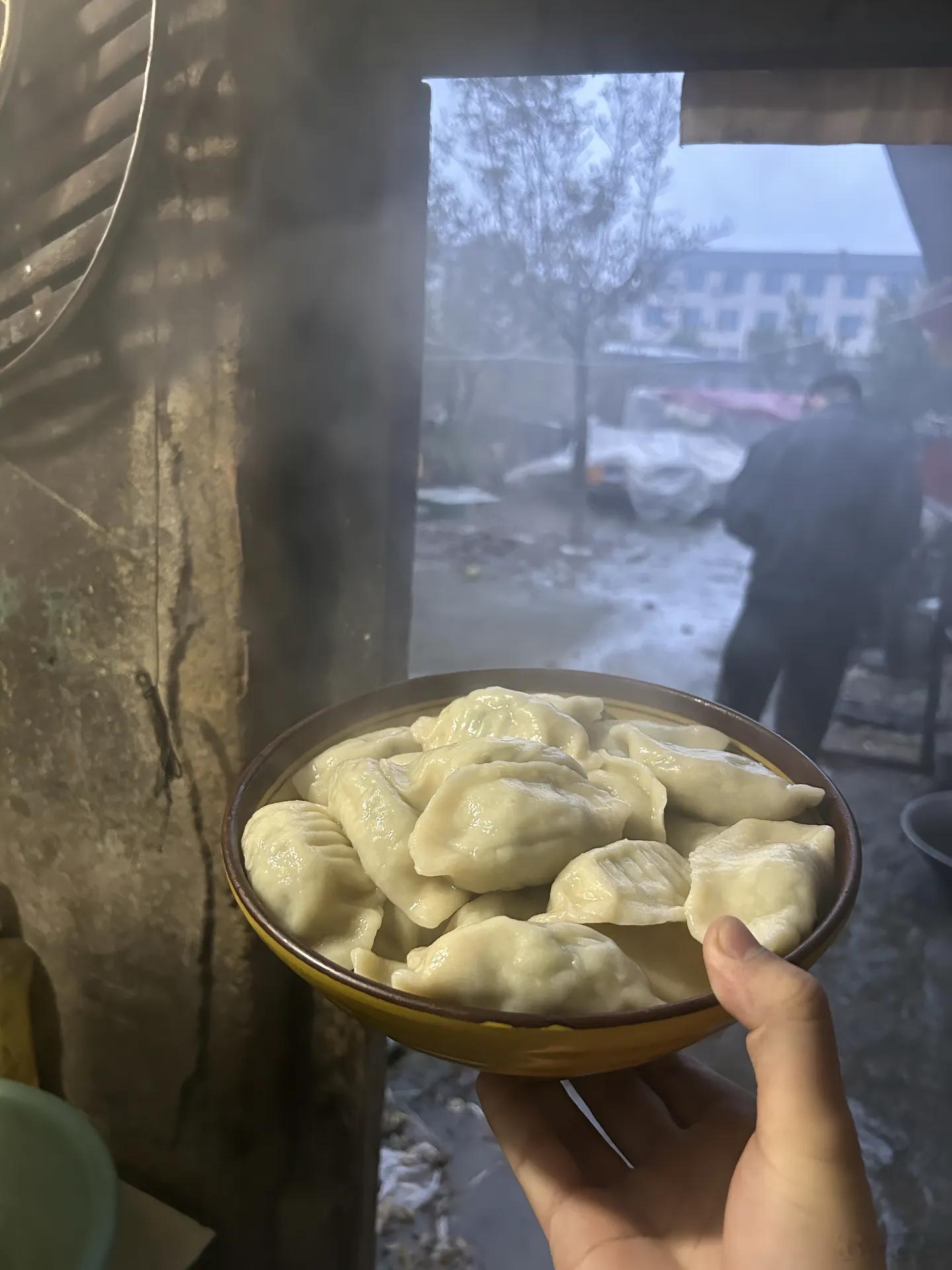 外面千好万好 都不家好 ​​​