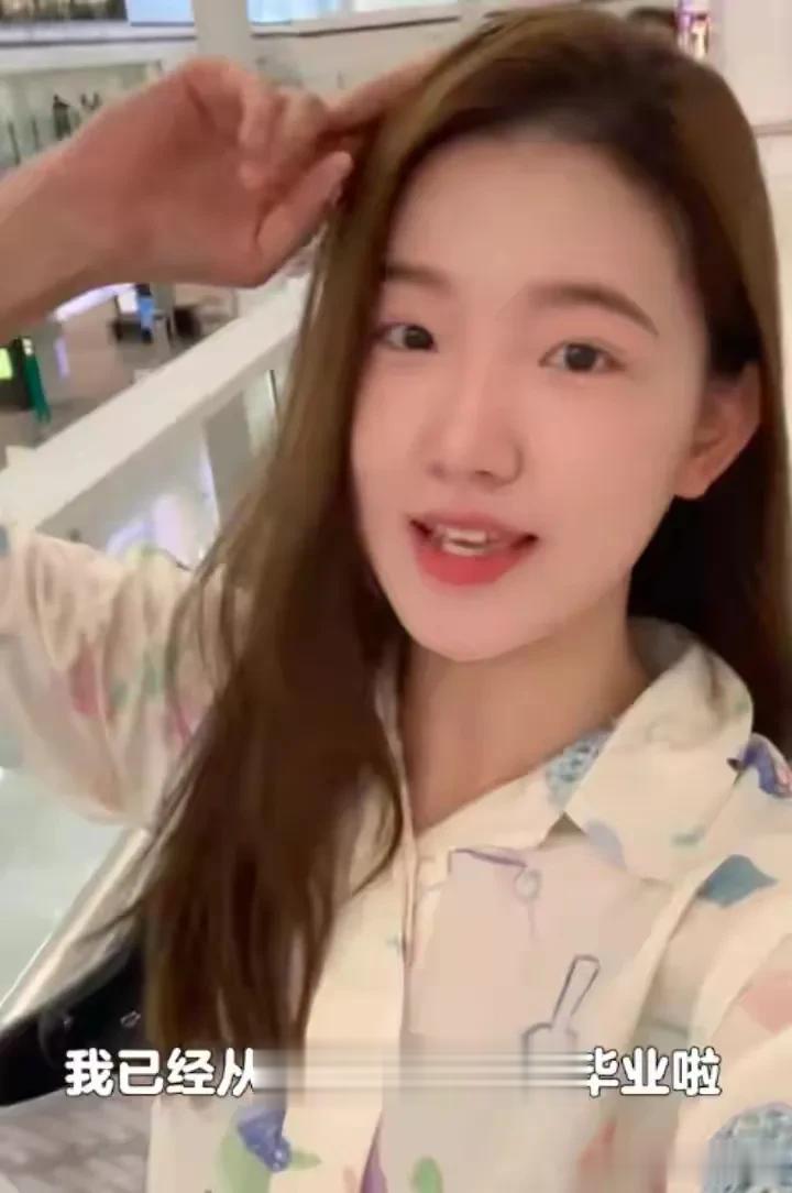  我记得格力电器一开始针对孟羽童离职这件事的回应很简单，说是正常的人员流动。没错