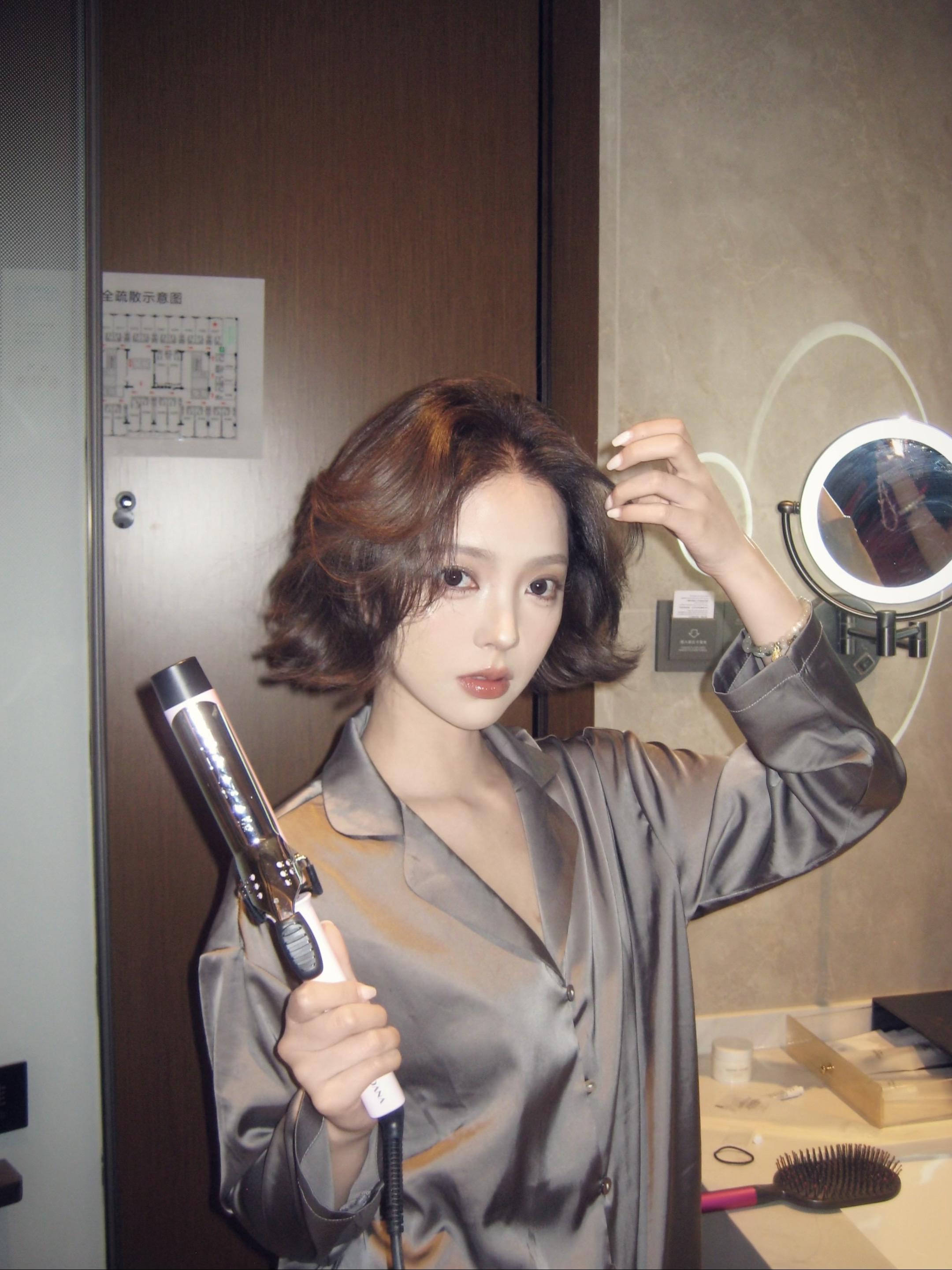 女明星出发照 一会去走红毯（不是）