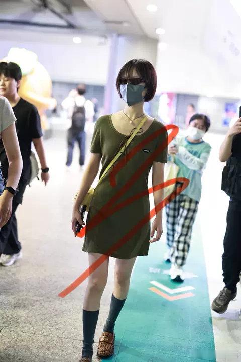 机场偶遇李庚希尹昉机场偶遇李庚希尹昉了！李庚希尹昉上海到达细妹和倪向东！二位能不