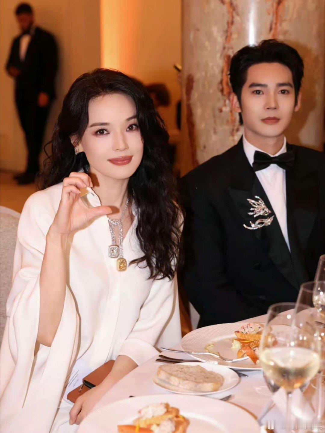 舒淇于适合照于适舒淇合照于适舒淇合照，绝了，[色][色] ​​​