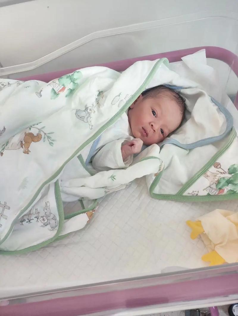 “科学解释不了！连人民日报都转发了！”贵州黔东南，出生仅仅 28 天的宝宝，竟然