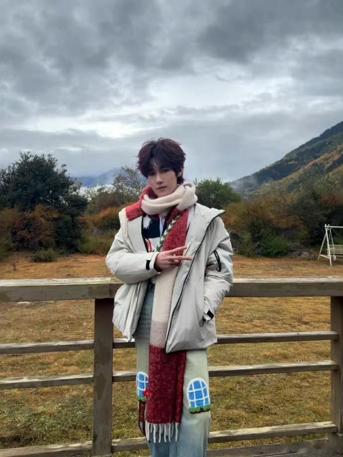 时代峰峻回应张真源缺席奔跑吧时代峰峻回应张真源缺席奔跑吧[送花花] ​​​