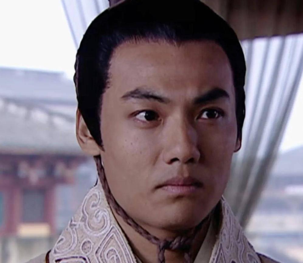 霍去病在无限荣耀的高光时刻突然逝去。这是霍去病最好的结局了。
霍去病去世的时候，