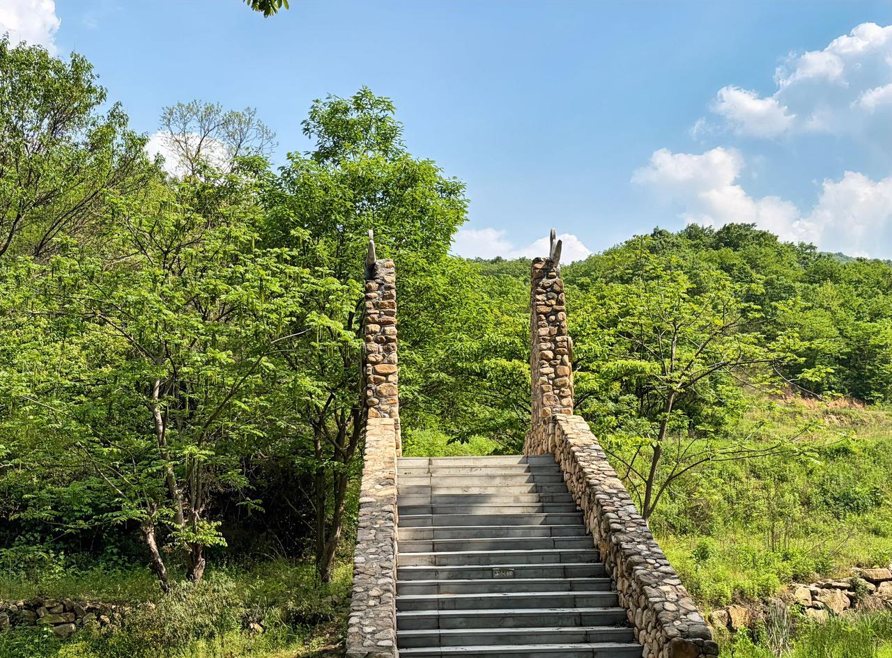 我发现一件很有意思的事。

闭嘴，真的能让你減少很多烦恼。

人到中年才慢慢明白