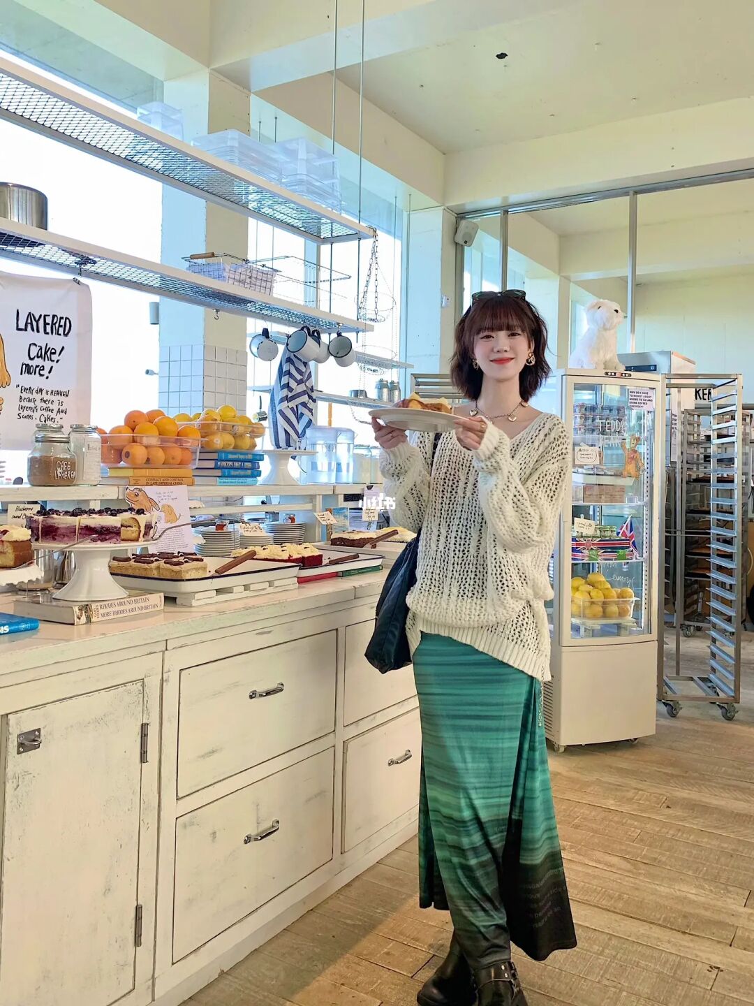 来小狗咖啡厅端盘子喽🥯🍽️