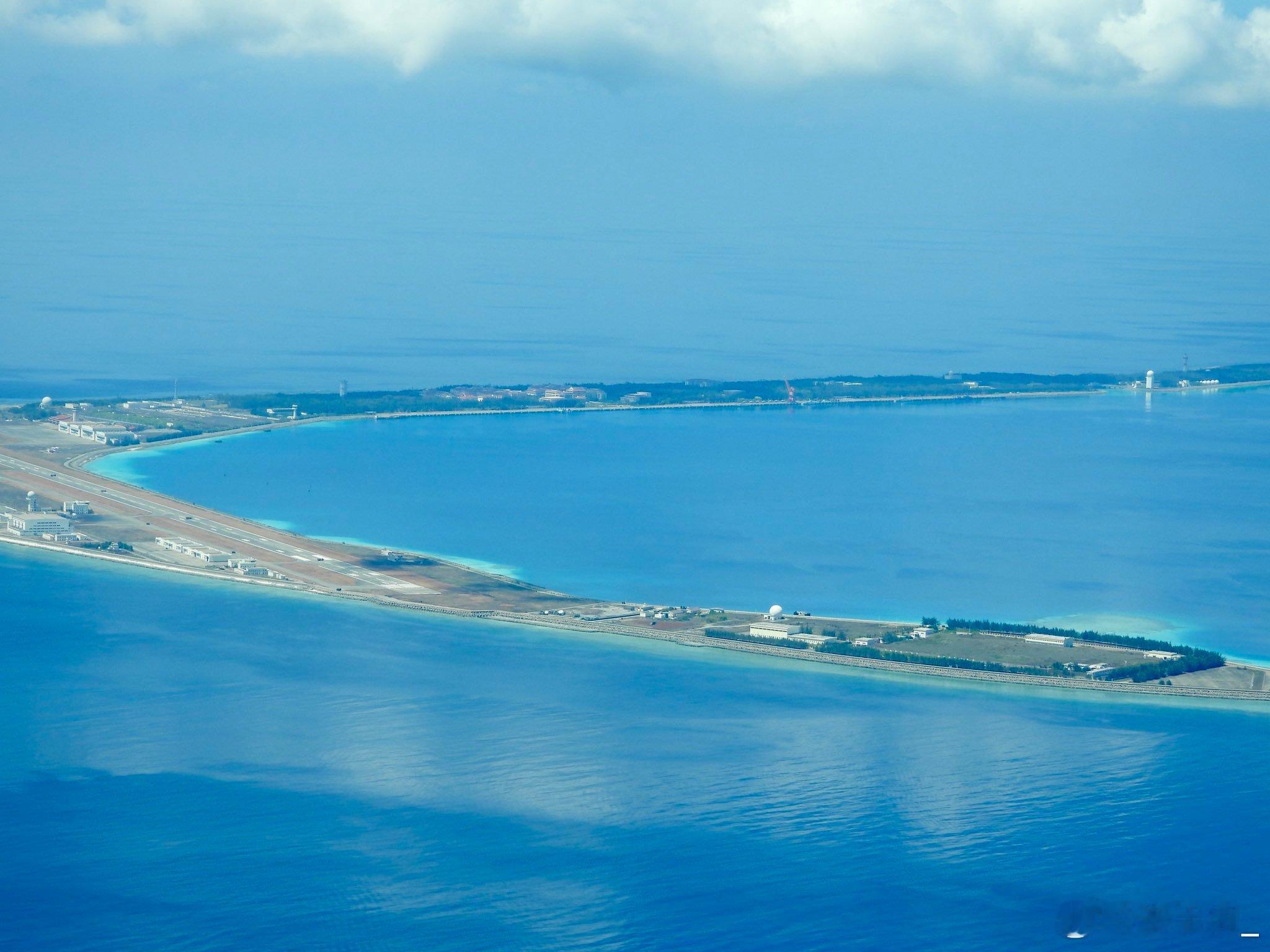 菲律宾小型机5月14日窥探美济礁南海态势