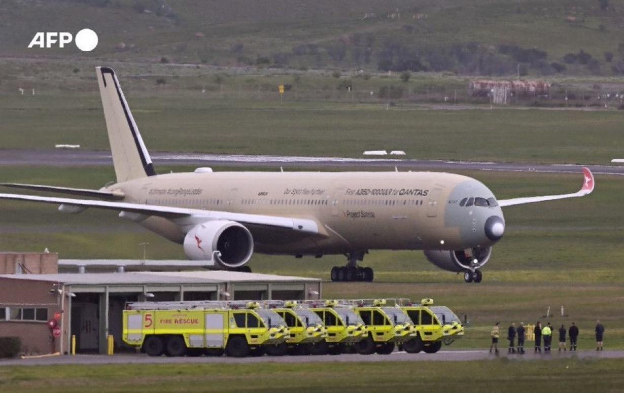 空客A350完成创纪录的24小时飞行，该飞机将由澳航使用。

其23,076公里