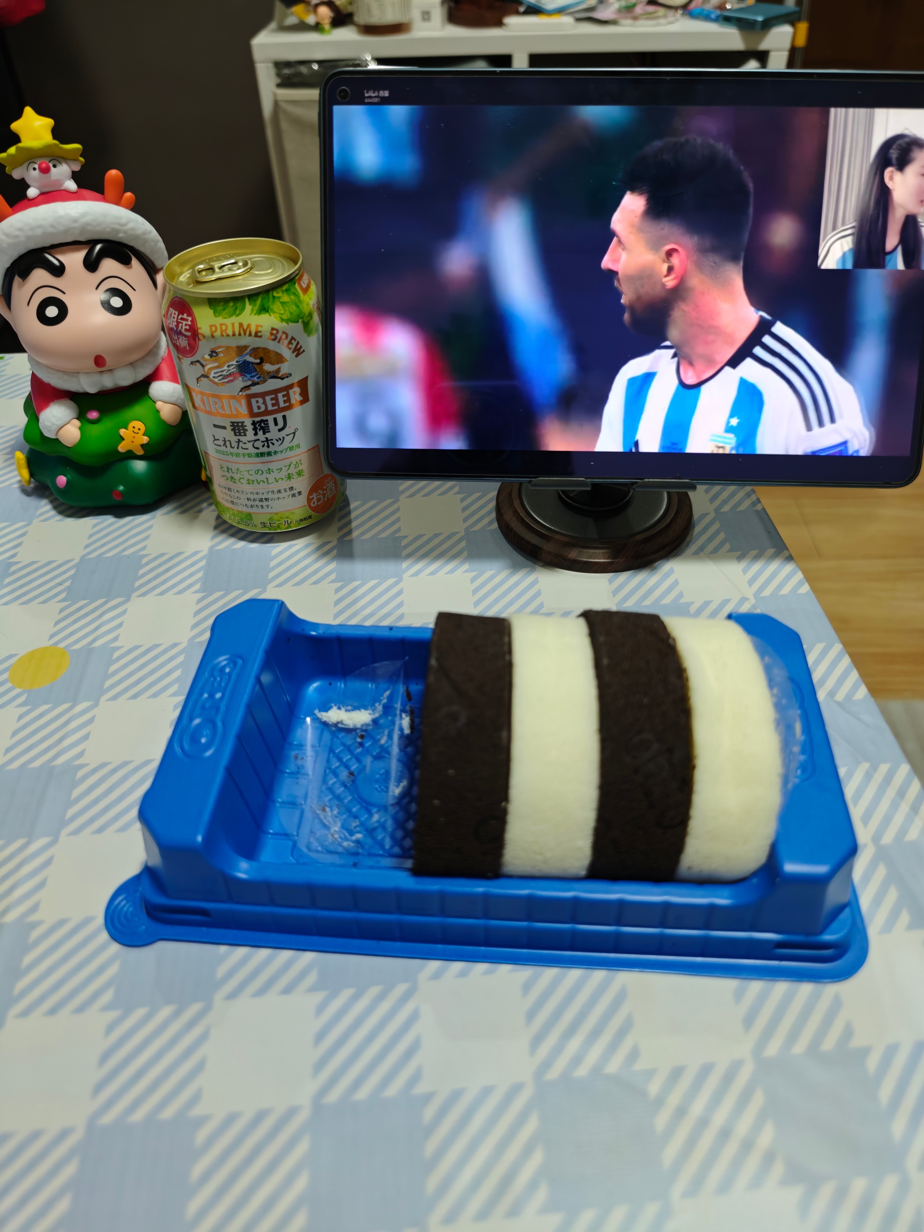 刚下班到家，打开酒蒙子的直播评论区让我看看你们今天是怎么安排庆祝的？ 阿根廷世界