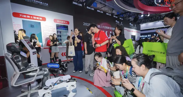 闪电快讯｜京东持续押注具身智能，将在智能机器人领域投入超百亿资源