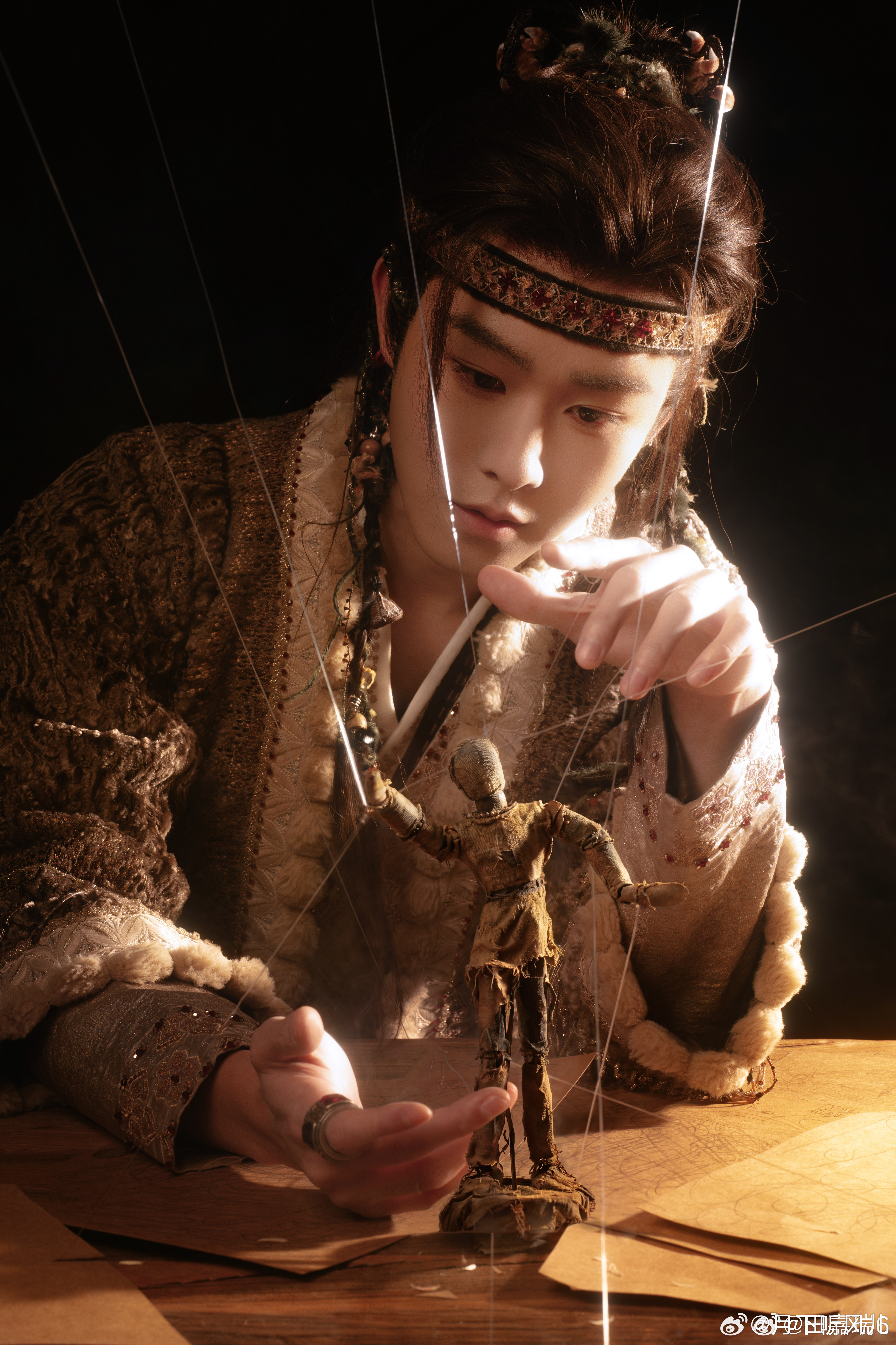 田嘉瑞木头人也有感情龙神匠心打造木偶寄灵，赋予形体却没锁住真心，懵懂生灵觉醒情感