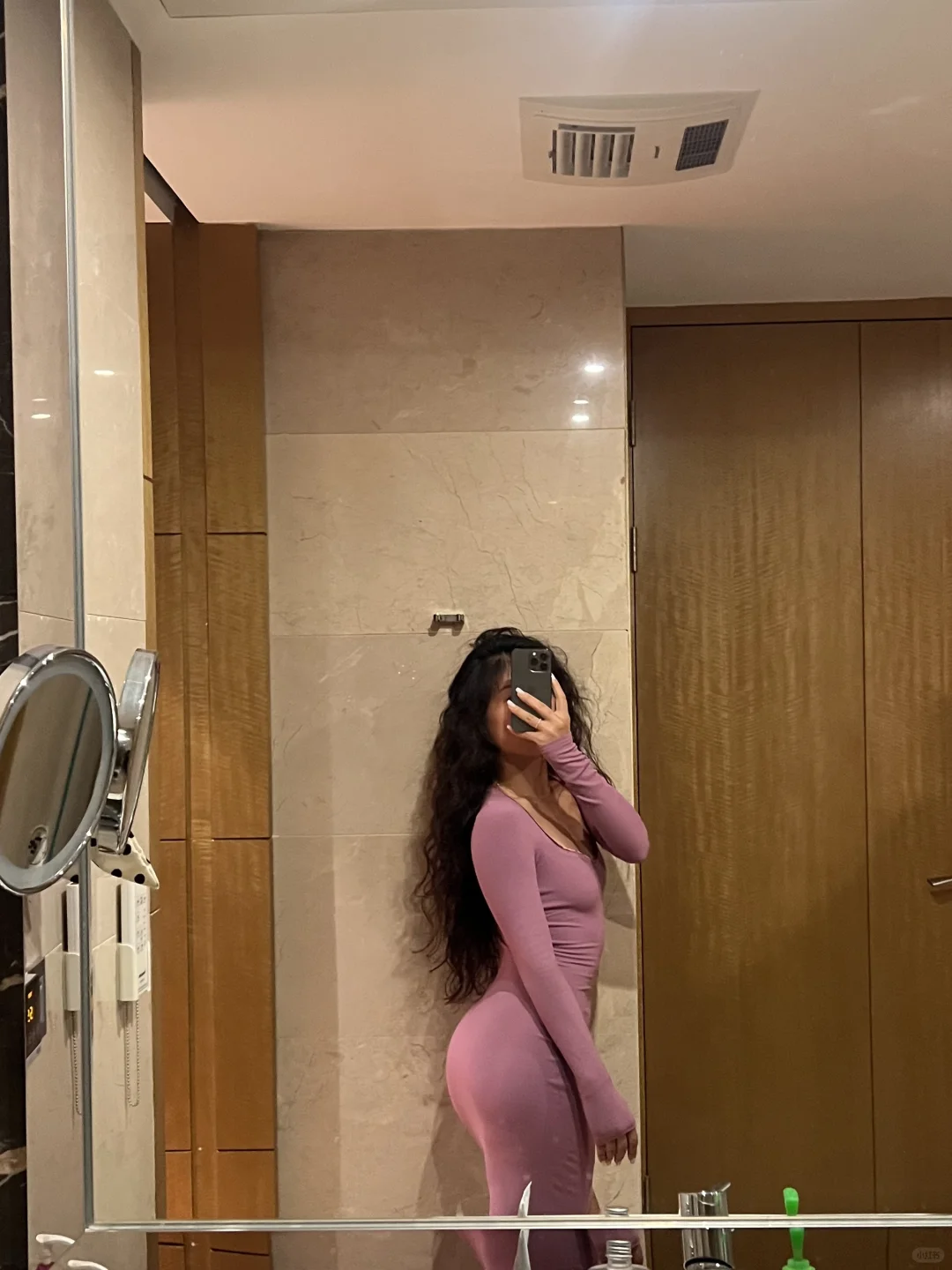 要去见crush 了 左滑换pose