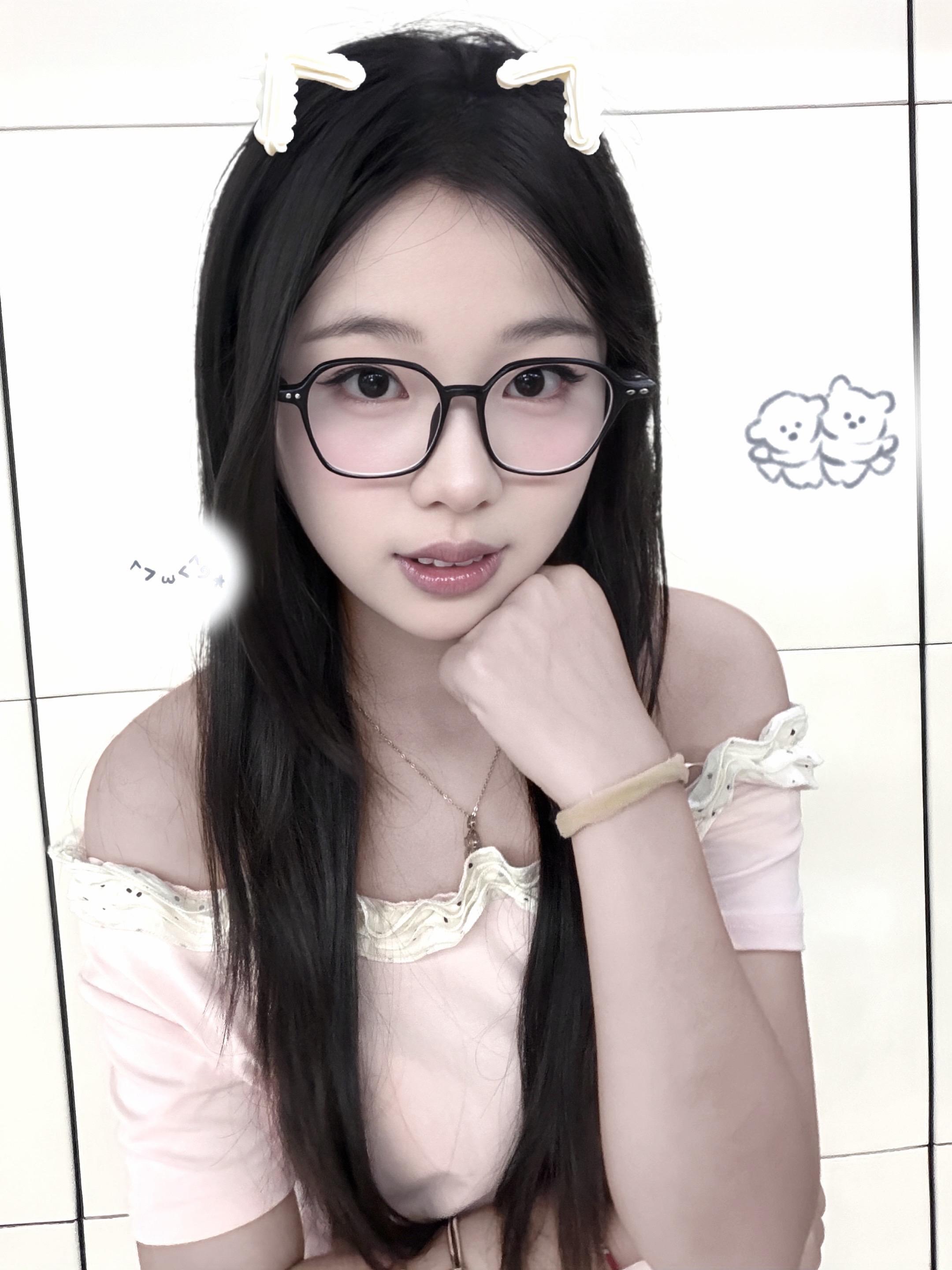 欧尼，戴上这副眼镜👓就自动韩系了
