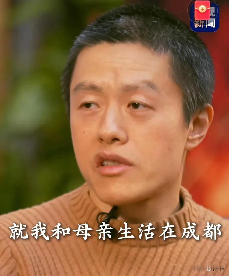 哪吒的妈妈实际就是饺子母亲的缩影，饺子要转行，准备自学三维动画时，是家里最困难的