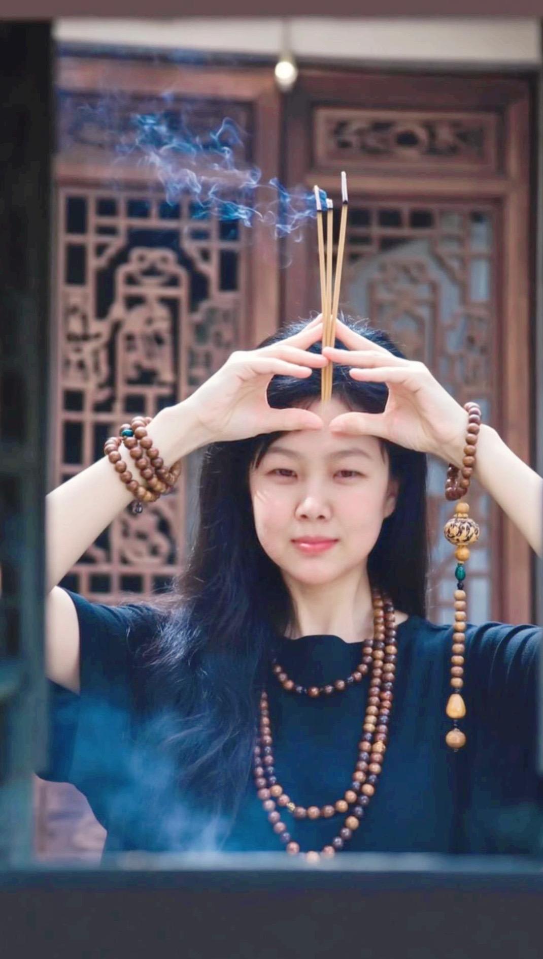 成功不一定要轰轰烈烈，能把平凡日子过得有滋有味，才是真本事。祝您在2026年，轻