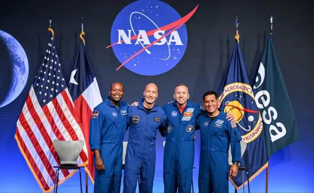 6亿月球订单轰动全球！根本不是为了太空竞赛，NASA真实布局藏得太深。

NAS