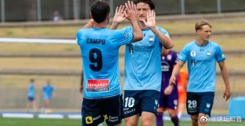 001 澳超 阿德莱德联 VS 奥克兰 FC足球        阿德莱德联是本赛