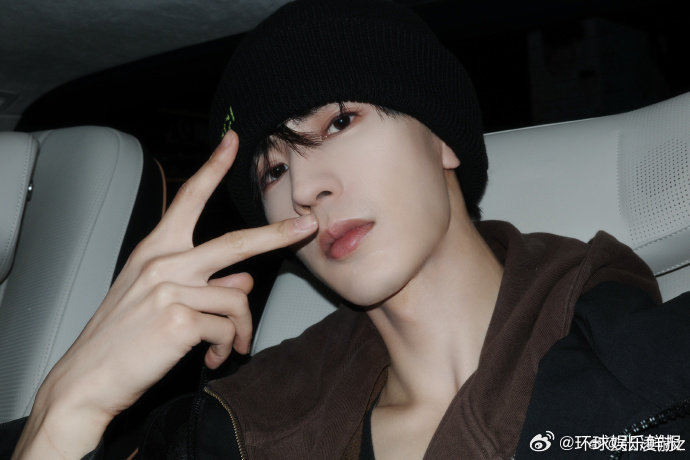 花少8邀请王星越李现张凌赫网友喊话有用系列，瞿颖加盟花少 8，圆梦了花少8邀请瞿