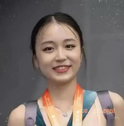 朱松纯离开哈佛实验室那天，波士顿下着小雨。他把桌上的论文整理好，关掉电脑，背起包