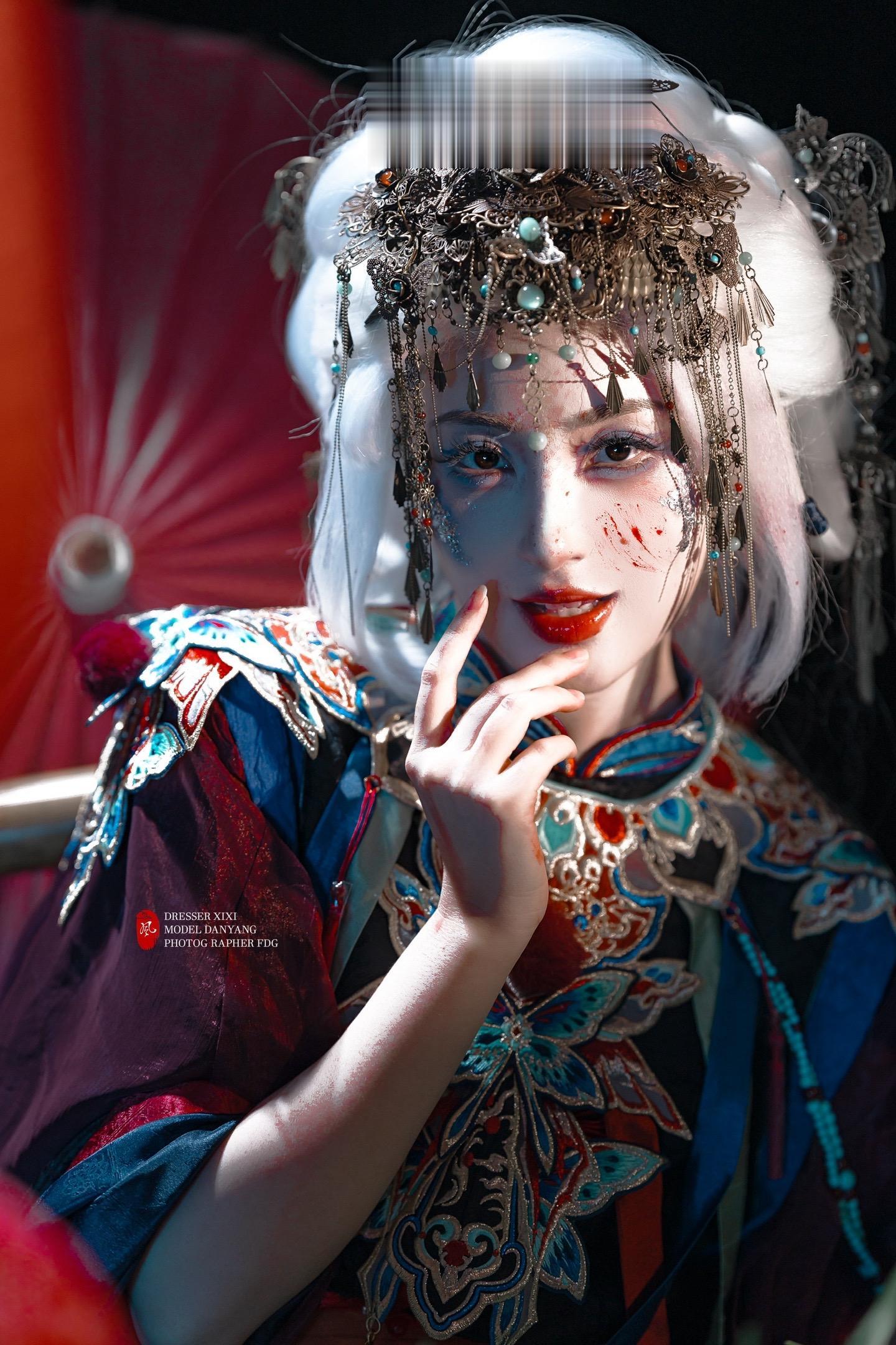 👻新娘丨玉面无神涂白蜡，青丝有髻盖红纱。很喜欢的一组创作  夜半惊寒...