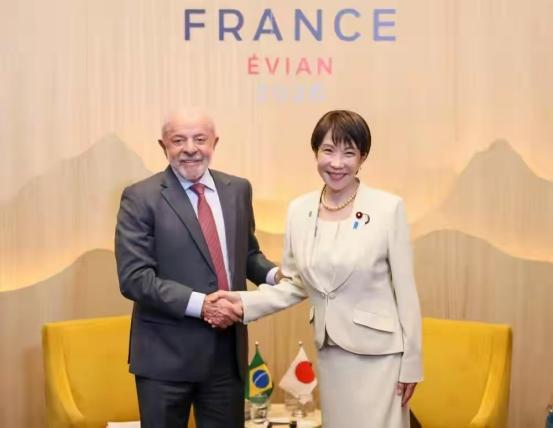 据英福拜媒体报道，G7 峰会还没散场，巴西总统卢拉和日本首相高市早苗就一起宣布了